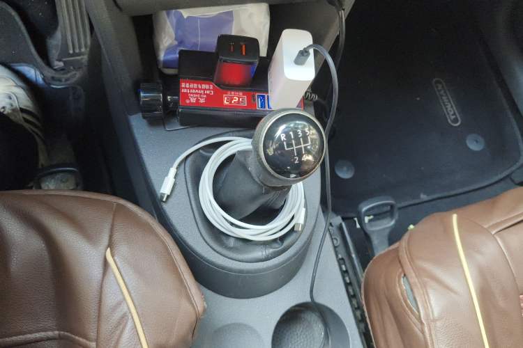 Used Volkswagen Touran 2013 1.4T Manual Fashion Edition 5 Seats Gear Lever