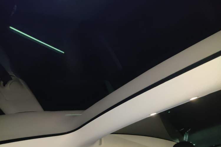 Used Tesla Model 3 2020 Long-Range Rear-Wheel-Drive Version