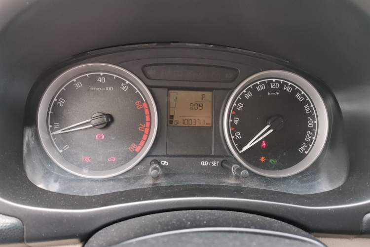 Used Skoda Fabia 2011 1.6L Automatic Crystal Edition Instrument Cluster