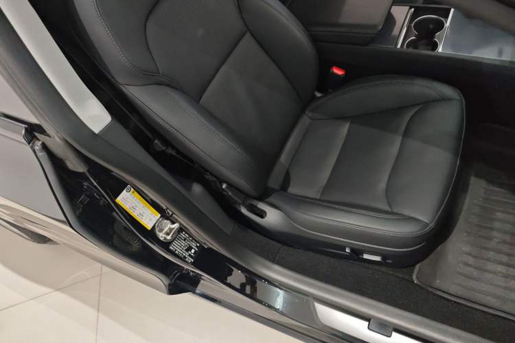 Used Tesla Model 3 2023 Long-Range All-Wheel-Drive Version