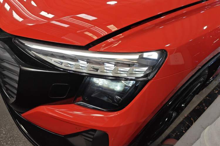 Used Audi Q5 e-tron 2022 50 e-tron quattro edition one Artistic Collection Edition
