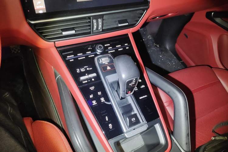 Used Porsche Cayenne E-Hybrid 2021 Cayenne E-Hybrid Coupé 2.0T