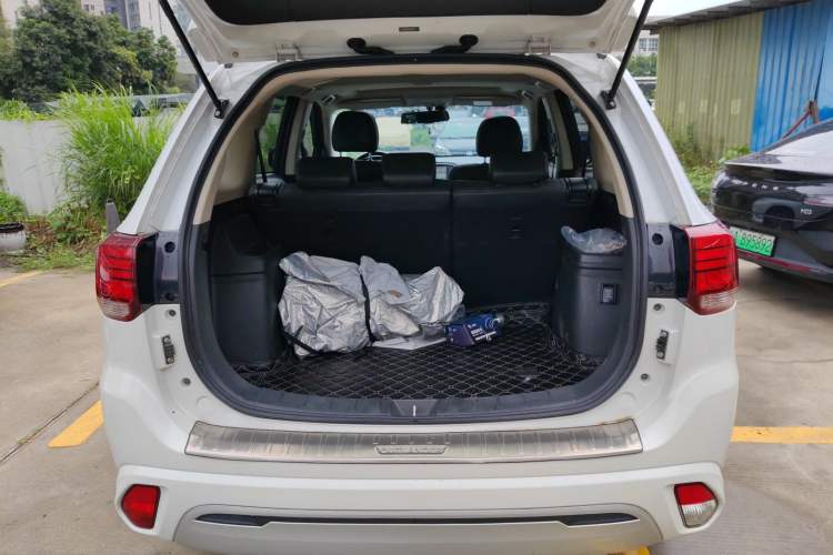 Used Mitsubishi Outlander 2021 Revised Version 2.0L Two-Wheel Drive Enjoyment Edition 5 Seats