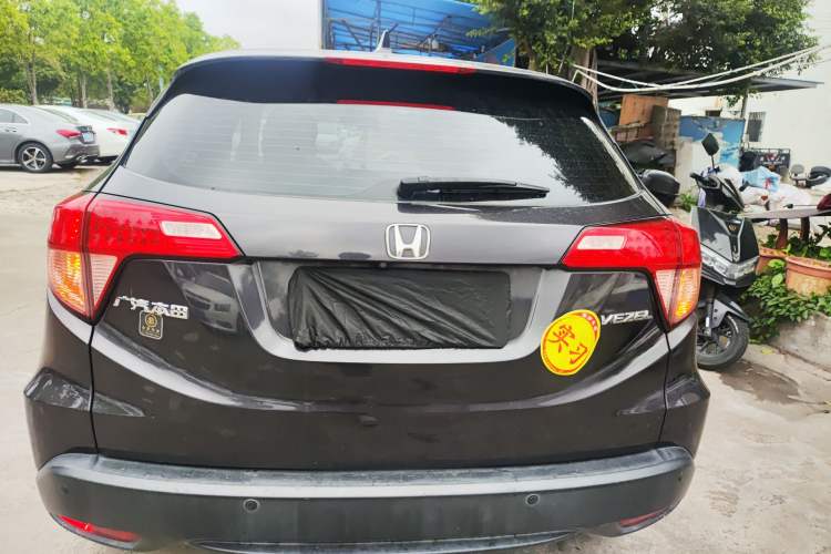 Used Honda Vezel 2015 1.5L CVT two-wheel drive Comfort trim Rear