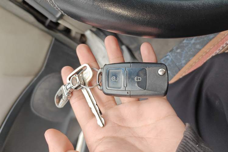 Used Jinbei Grace 2015 2.0L Classic Edition Standard Model Long Wheelbase 7/9 Seats
