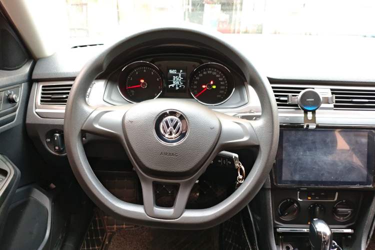 Used Volkswagen Bora 2018 1.5L Automatic Fashion Model
