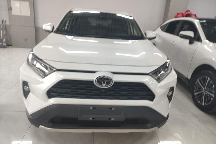 Used Toyota RAV4 2022 2.0L CVT Two-Wheel Drive Fashion Plus Edition
