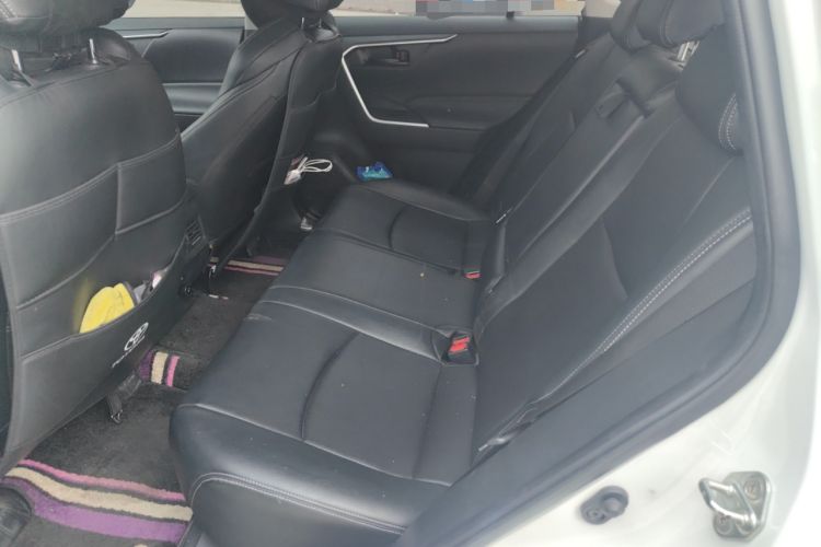 Used Toyota Wildlander 2022 2.0L CVT Two-Wheel Drive Leading Edition