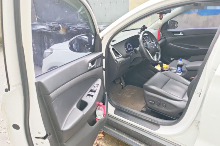 Used Hyundai Tucson 2018 1.6T Dual-Clutch Two-Wheel Drive 15th Anniversary Special Edition
