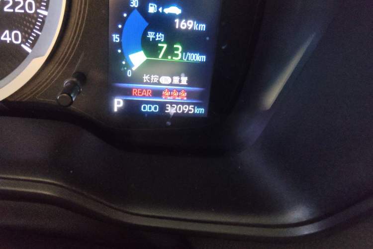 Used Toyota Levin 2019 185T CVT Luxury Edition China VI Standard Odometer Close Up