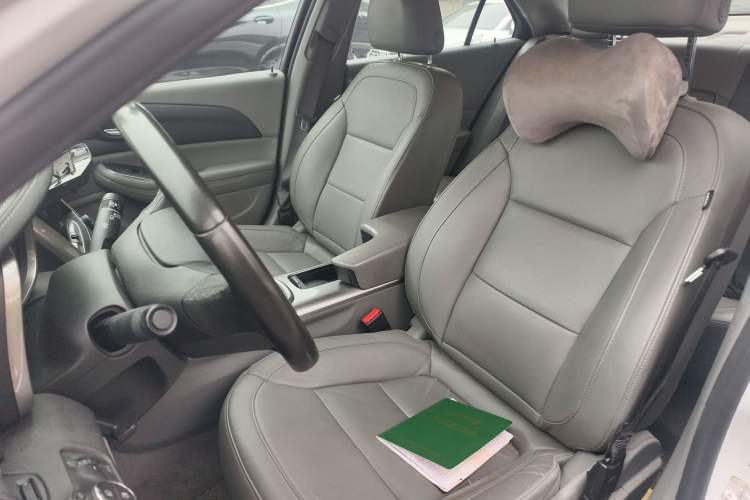 Used Chevrolet Malibu 2014 2.0L Automatic Luxury Edition Left Front Seat