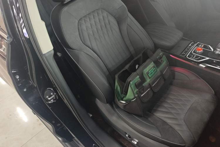Used Hongqi HS5 2022 2.0T Smart Connect Flagship Edition
