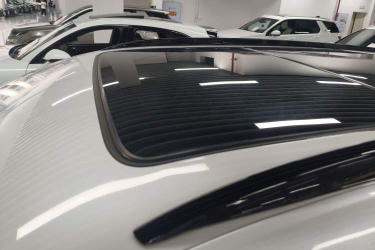 Used Cadillac XT5 2022 2.0T Four-Wheel Drive Luxury Version (Hummingbird Edition) Roof