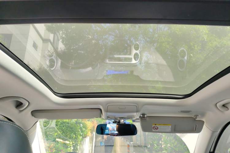 Used Volkswagen Tiguan 2016 280TSI Automatic Two-Wheel Drive Silk Road Comfort Edition
