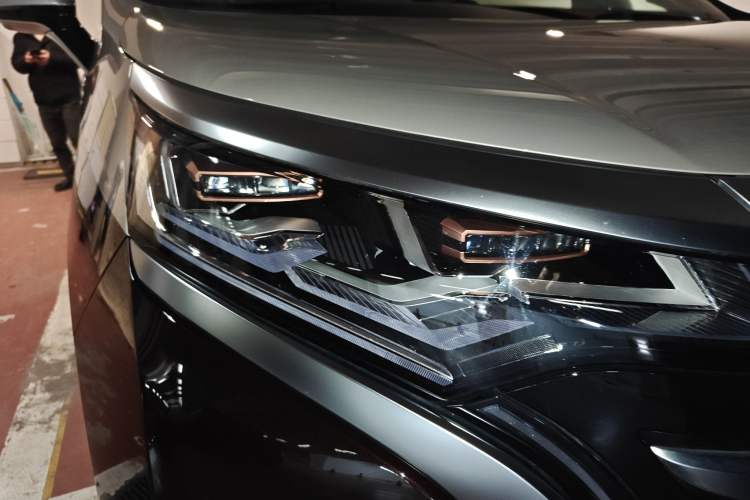 Used Denza D9 2024 PIONEER Four-Seat Pioneer Edition
