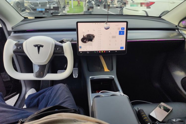 Used Tesla Model Y 2022 Revised Version Rear-Wheel Drive Center Console