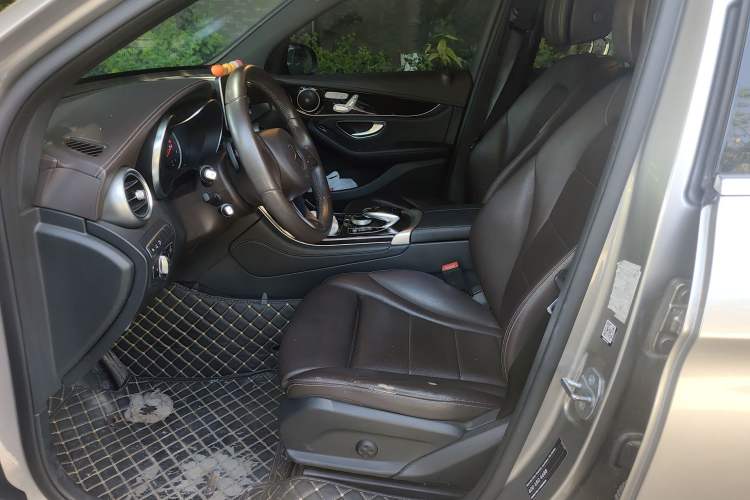 Used Mercedes-Benz GLC 2019 Facelift GLC 260 L 4MATIC Luxury Model Left Front Seat