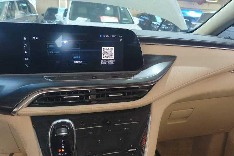 Used Buick GL8 2022 ES Landtrek 653T Luxury Edition