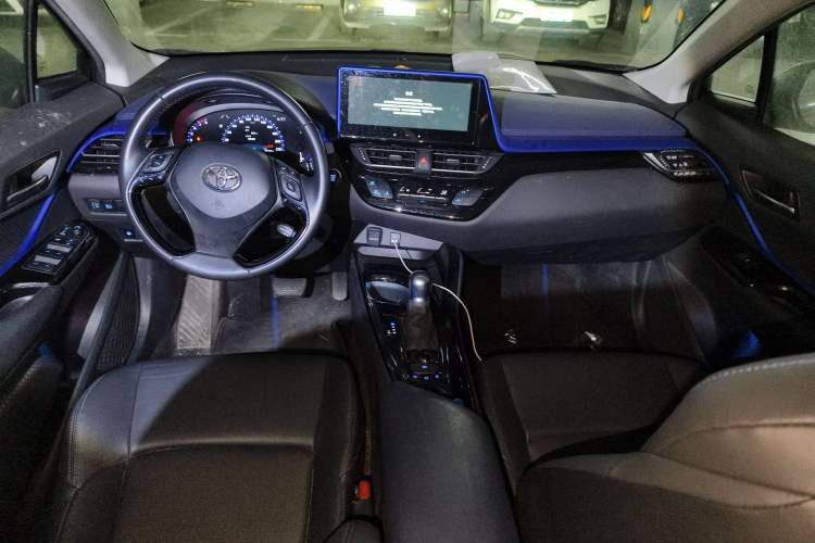 Used Toyota C-HR 2023 2.0L Luxury Edition Center Console