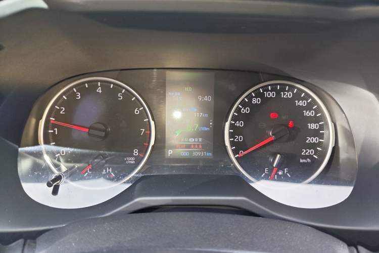 Used Toyota Wildlander 2022 Updated Version 2.0L CVT Two-Wheel Drive Leading Edition
