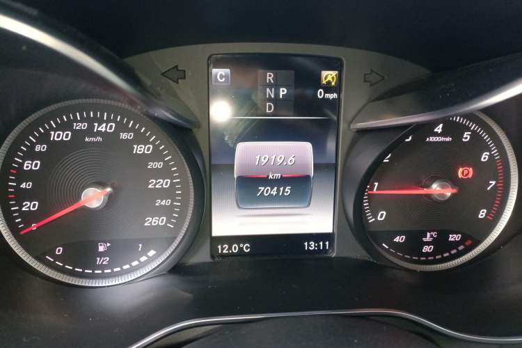 Used Mercedes-Benz GLC 2017 GLC 260 4MATIC Luxury Model
