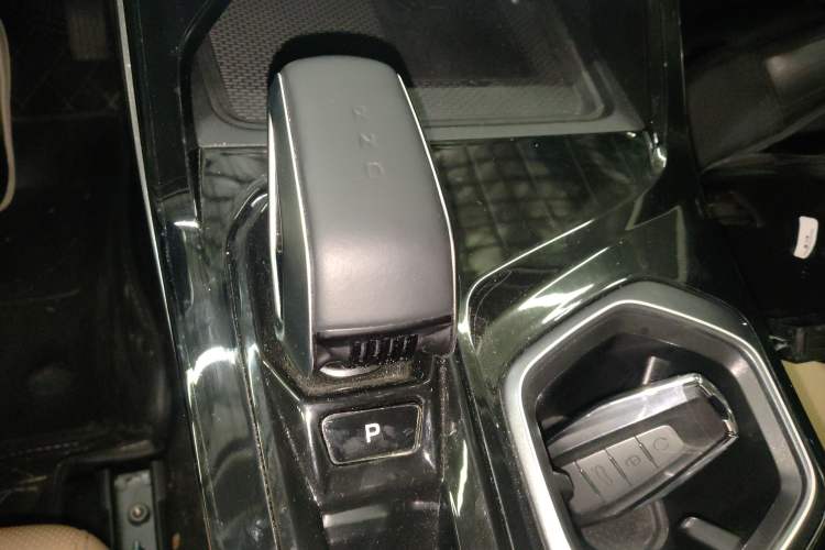 Used Geely Auto FX11 2023 1.5TD DCT Prestige Edition
