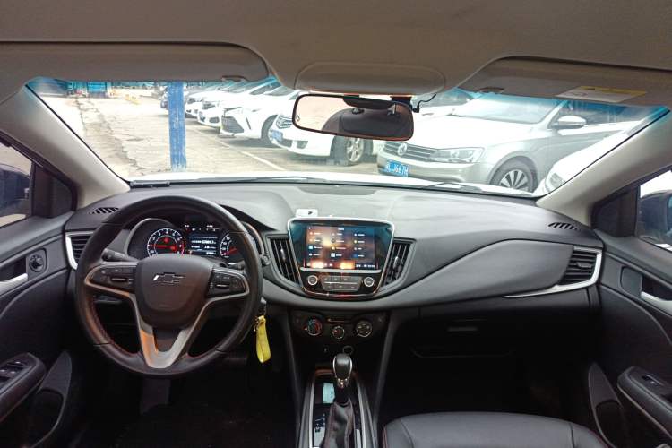 Used Chevrolet Monza 2020 Light Hybrid Redline 320T Dual-Clutch Joyful Edition