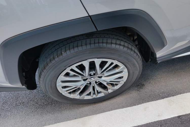 Used Toyota Wildlander 2023 Dual-Motor 2.5L E-CVT Four-Wheel Drive Prestige Edition