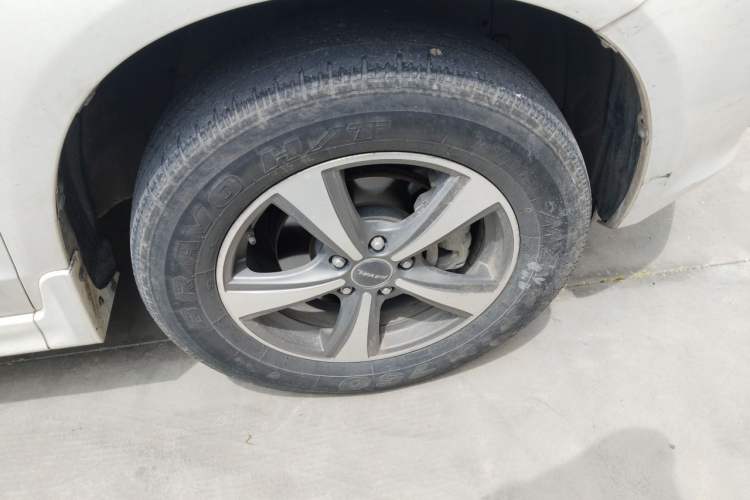 Used Haval H6 2015 Upgraded Model 1.5T Manual Two-Wheel Drive Elite Version
