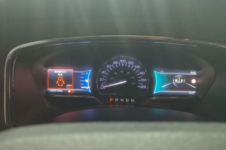 Used Lincoln Navigator 2016 3.5T AWD Instrument Cluster