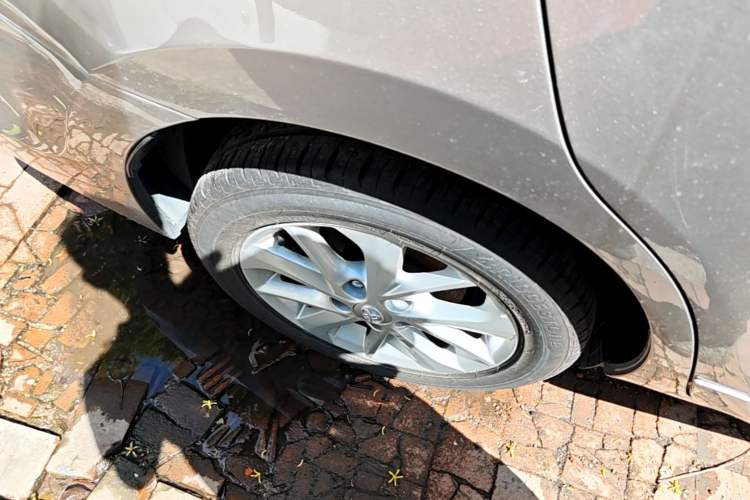 Used Toyota Corolla 2014 1.6L Manual GL-i Leather Edition