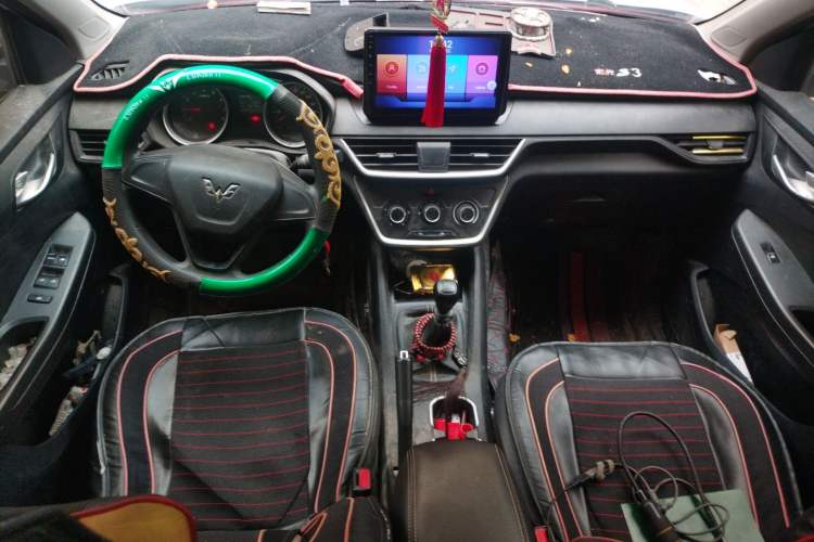 Used Wuling Hongguang S3 2019 1.5L Manual Standard Version China VI Standard