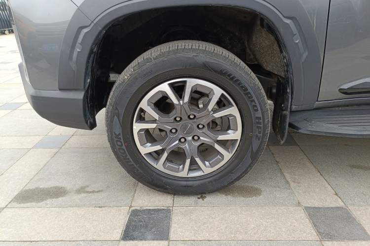 Used SAIC MAXUS Xingji 2023 Starry H 2.0T Automatic 4x4 Gasoline Luxury Edition Standard Wheelbase