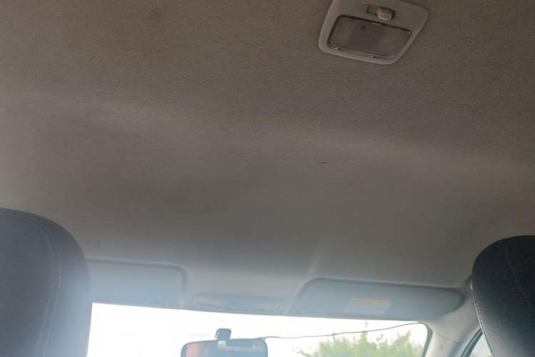 Used Mitsubishi ASX 2013 2.0L CVT Two-Wheel Drive Elite Edition Headliner