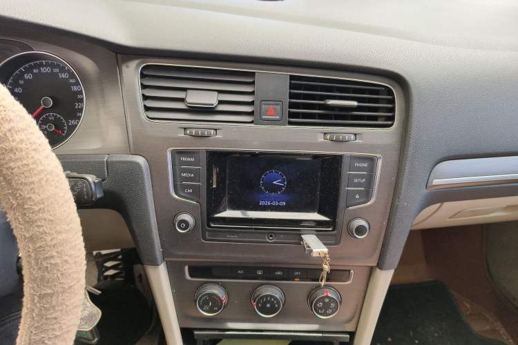 Used Volkswagen Golf 2015 1.4TSI Manual Comfort Model
