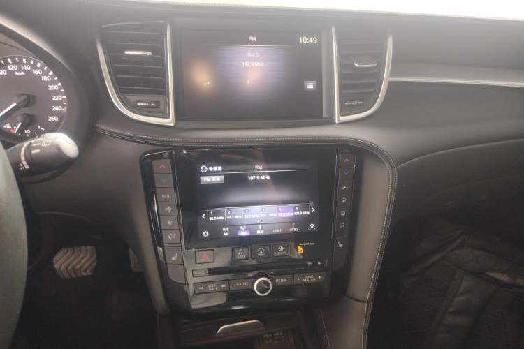 Used Infiniti QX50 2020 2.0T Two-Wheel Drive Fashion Edition Audio And AC Panel