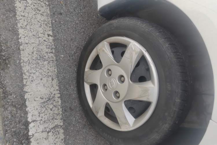 Used BYD F0 2015 1.0L AMT XuanKu Model Right Front Wheel Hub
