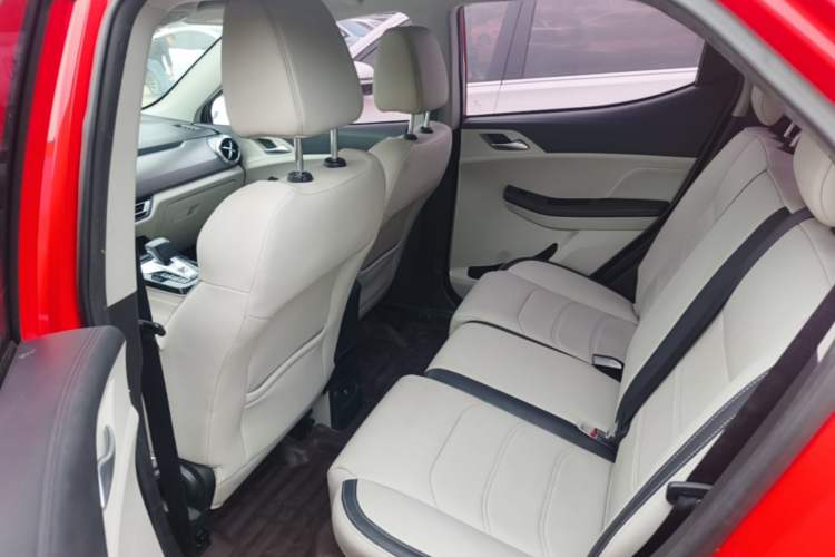 Used BYD Yuan Pro 2021 401 km Luxury Version Left Rear Seat