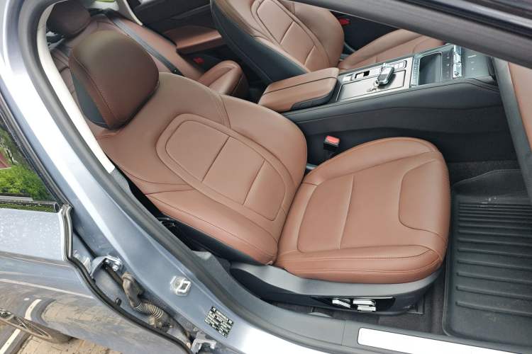 Used Lincoln Z 2025 2.0T Zunyi Hybrid Version
