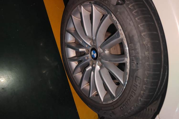 Used BMW 5 Series 2014 525Li Luxury Design Package
