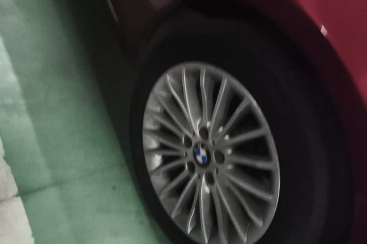 Used BMW 3 Series 2015 320Li Luxury Design Package Premium Edition Right Front Wheel Hub