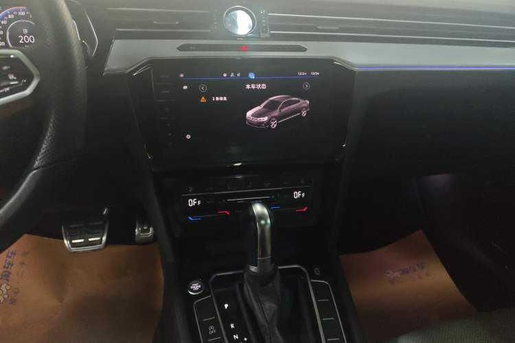 Used Volkswagen Magotan 2023 2 Million Units Commemorative Edition 330TSI DSG Luxury Version Audio And AC Panel