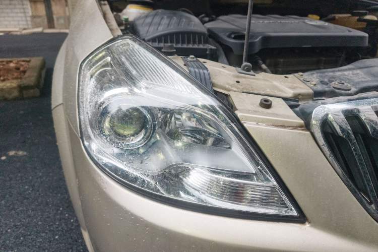 Used Buick Excelle 2013 1.5L Automatic Classic Model
