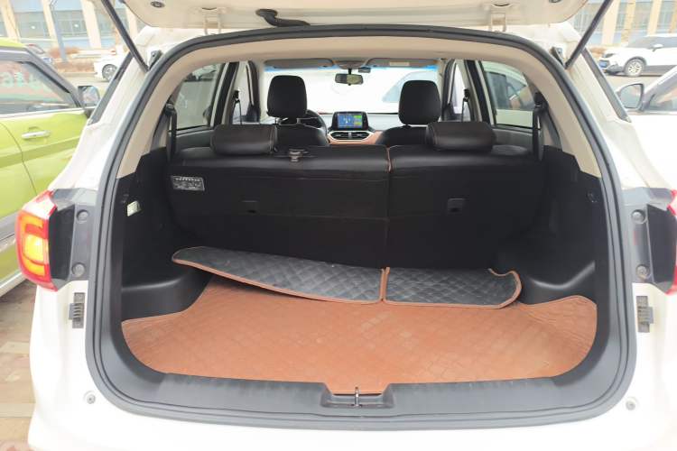 Used Baojun 510 2017 1.5L Automatic Luxury Model Trunk