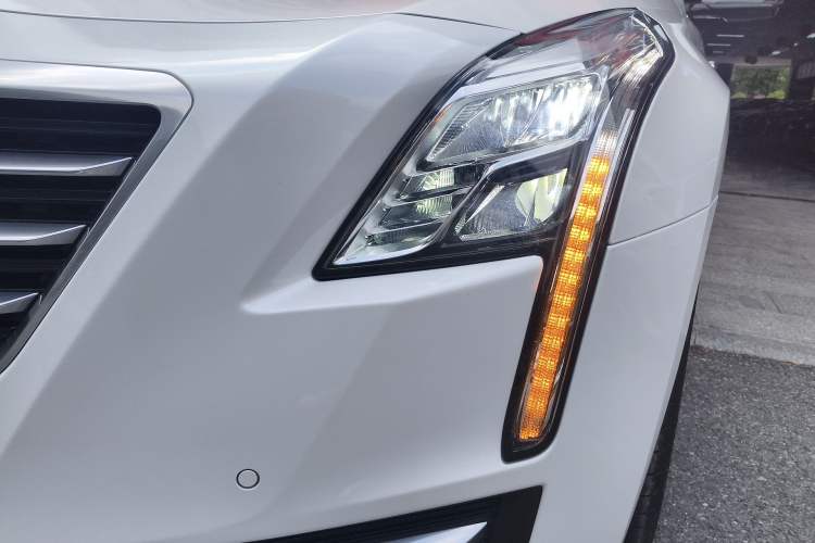 Used Cadillac CT6 2017 28T Elite Model Left Front Headlight