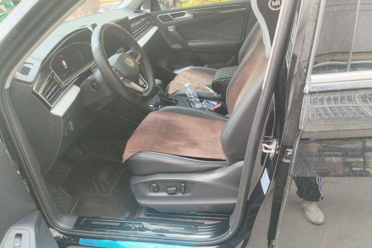 Used Volkswagen Tiguan L 2024 300TSI Automatic Two-Wheel Drive Smart Edition