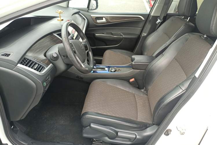 Used Honda Jade 2017 1.8L automatic Comfort version 5 seats