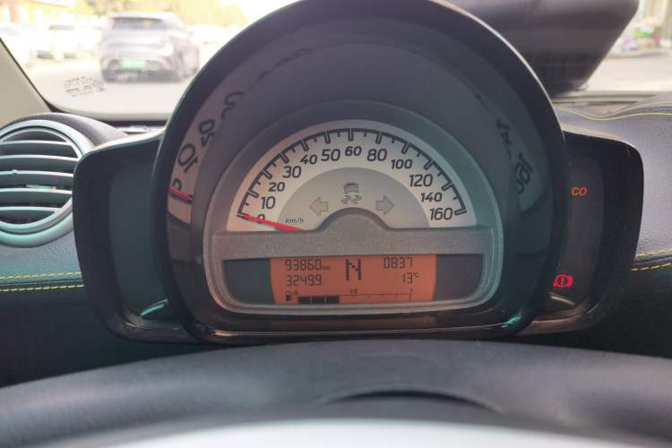 Used smart fortwo 2013 1.0 MHD Hardtop City Ranger Special Edition
