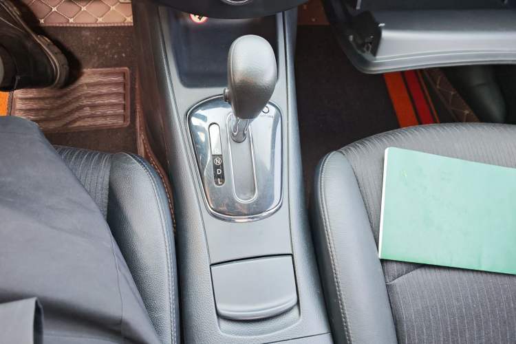 Used Nissan Tiida 2011 1.6L CVT Smart Version