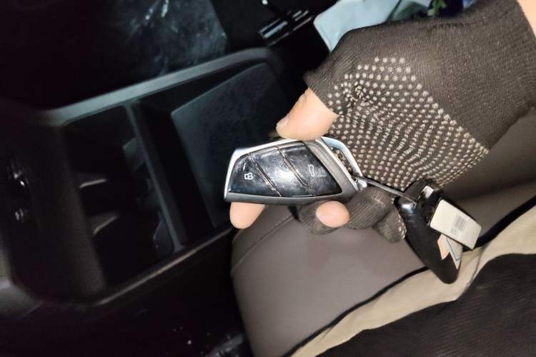 Used SAIC MAXUS Dajia 7 2024 Revised Version Super Hybrid Long-Range Edition Enjoyment Version
